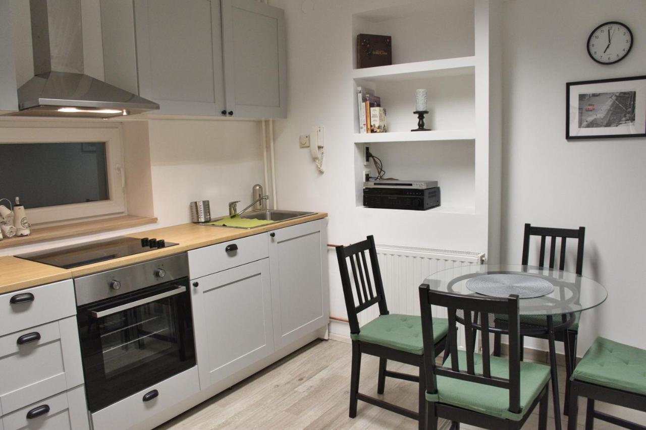 Apartment Anna - Free Pickup From Or Dropoff To Zagreb Airport At Any Time, Please Give Three Days Advance Notice - Long-Term Parking With Airport Transport Possibility Velika Gorica Eksteriør bilde